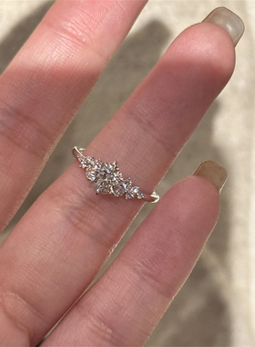 超闪圆形锆石戒指女款