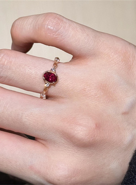 鸽血红椭圆闪钻戒指女