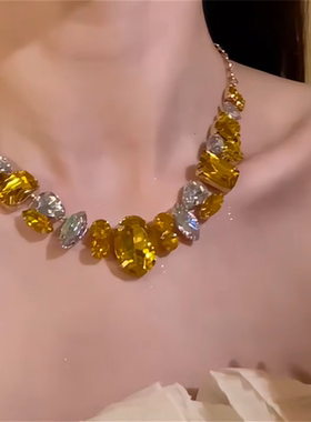 轻奢闪锆黄色水晶项链