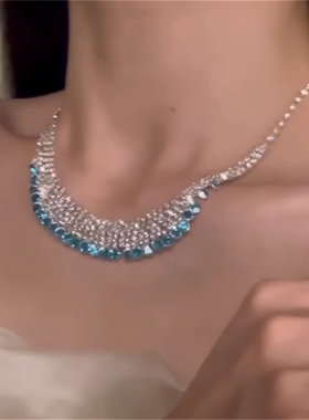 爆闪蓝色水钻项链女轻奢