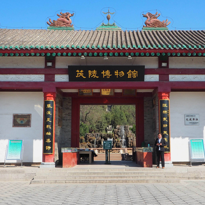 西安旅游法门寺乾陵茂陵一日游体验法门寺素斋赠布老虎水人工讲解-图1