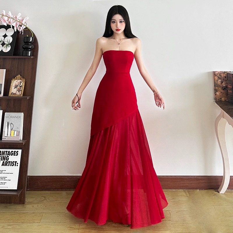 小可wiwi性感开叉抹胸连衣裙2025夏季新款时尚高级感修身气质长裙,淘宝优惠券,粉丝福利购,淘宝优惠卷