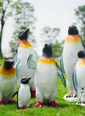 室外仿真企鹅摆件雕塑玻璃钢动物模型海洋馆道具冰雪世界主题装饰