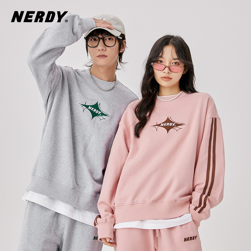 NERDY春夏新品韩国潮牌明星同款星星logo圆领情侣卫衣男套装女