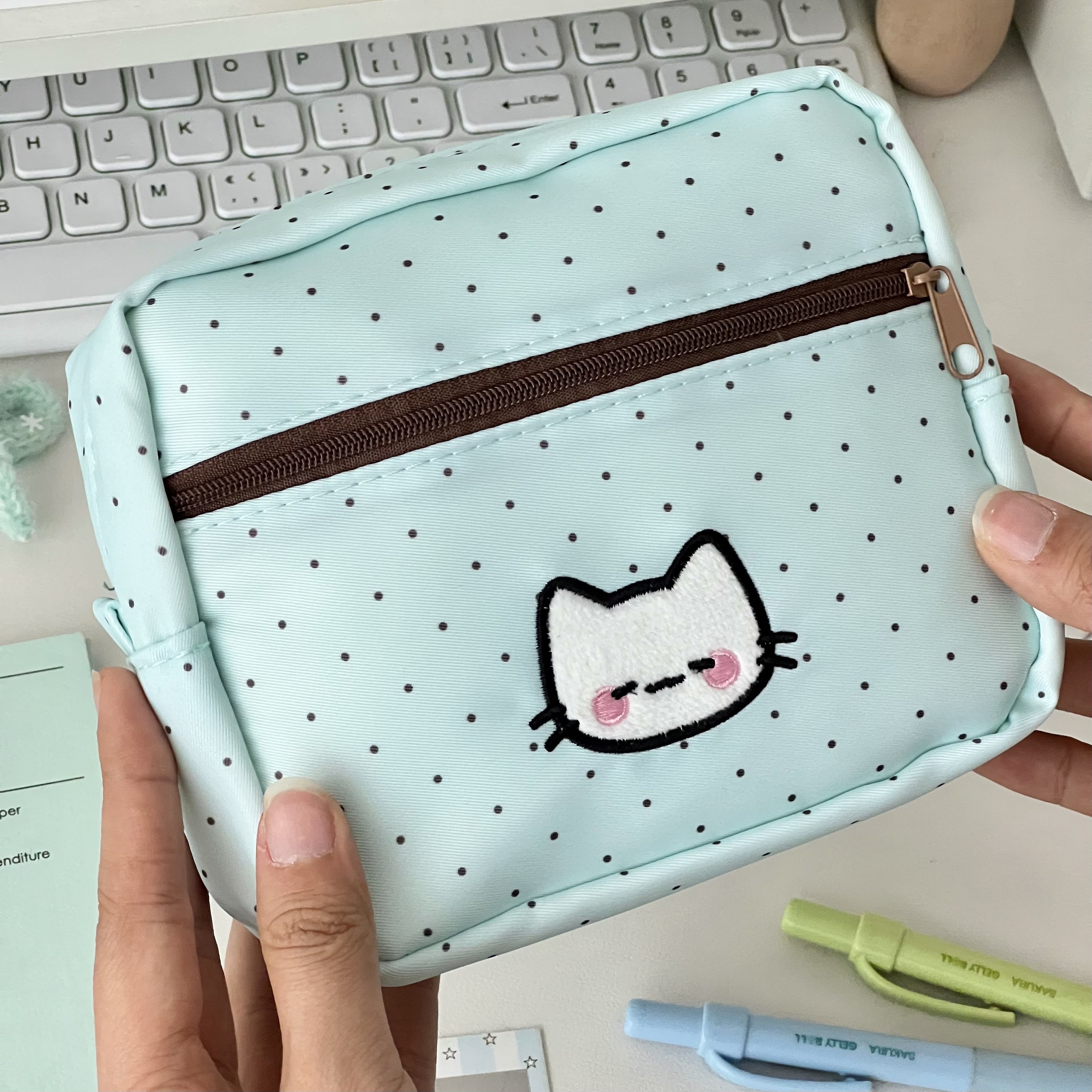ins风薄巧波点小猫零钱包可爱卫生巾收纳包ccd相机包便携化妆包,淘宝优惠券,粉丝福利购,淘宝优惠卷