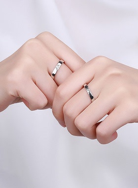 《小狗爱骨头》999足银情侣对戒