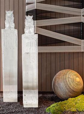 酒店大厅招财透明金箔狮子落地摆件树脂拴马桩售楼部玄关貔貅雕塑