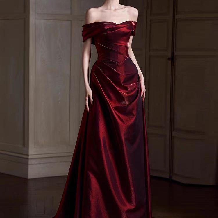 法式一字肩酒红缎面轻奢显瘦宴会回门订结婚新娘敬酒晚礼服裙拖尾 - 图1