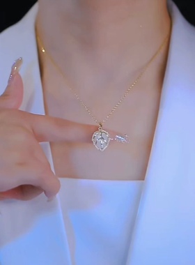 法式微镶树叶钛钢项链气质时尚设计感精致锁骨链小众个性百搭颈链