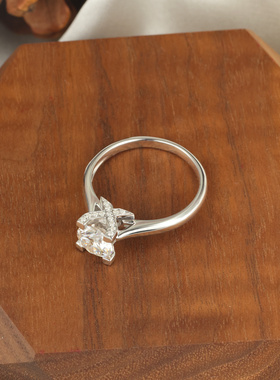 艺升缘珠宝与你·戒指定制S925银一克拉莫桑石女士钻戒原创设计