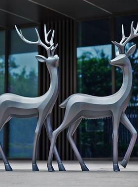 鹿雕塑摆件线条块面玻璃钢梅花鹿户外庭院园林景观小品橱窗装饰