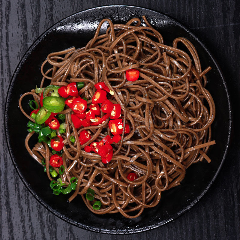 Whole box of 0-fat buckwheat noodles, authentic whole-wheat meal, coarse grains, salt-free, saccharine-free, bitter buckwheat noodles
