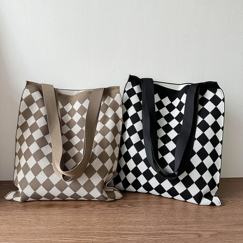 针织单肩包韩版百搭大容量购物通勤托特包小众设计可爱熊猫手提包