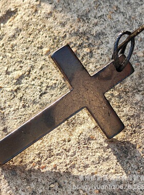 俄罗斯次石墨仿古黑色十字架百搭欧美服饰搭配新风尚饰品挂饰