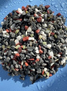 彩色石子水洗石厂家供应水磨石骨料五彩石园林造景庭院铺天然石