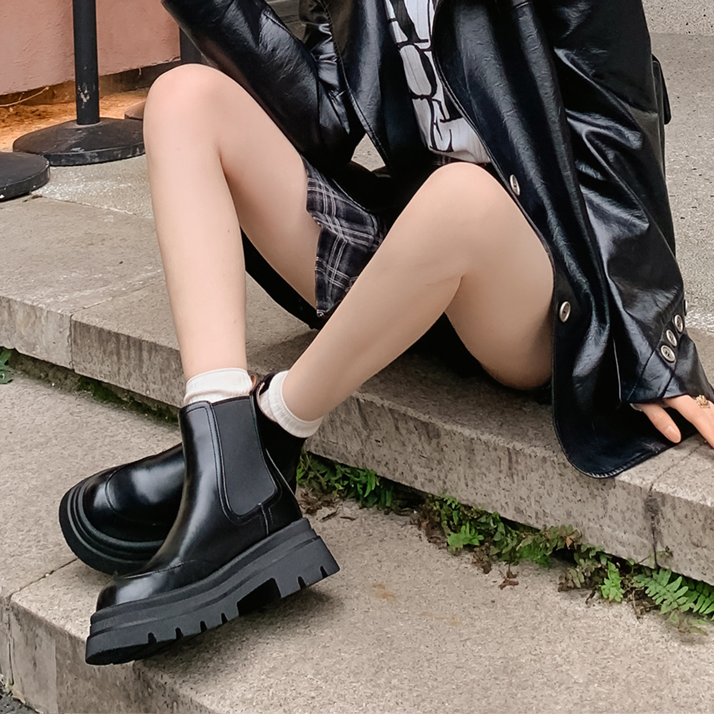 真皮厚底切尔西靴女冬季短筒粗跟烟筒靴子女款松糕底短靴复古女靴,淘宝优惠券,粉丝福利购,淘宝优惠卷