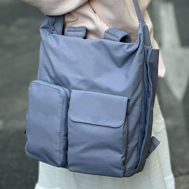 旅行包时尚大容量双肩包2024新款轻便尼龙背包男女运动包明星同款