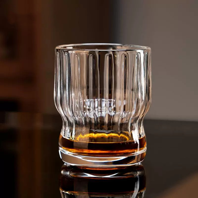 德国啤酒杯轻奢高档家用洋酒杯2025新款精酿酒杯大容量威士忌酒杯 - 图2