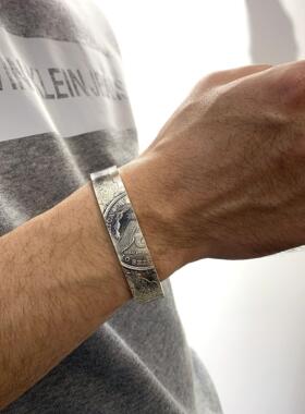 新款不同银匠 原创925纯银版摩根银币宽开女手镯复古字母男手工口