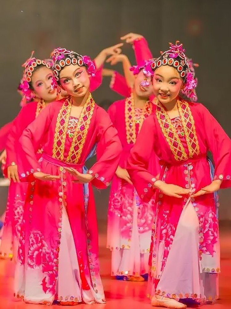 儿童俏花旦演出服女童民族梨园小花旦京剧戏曲百蝶香扇舞蹈表演服