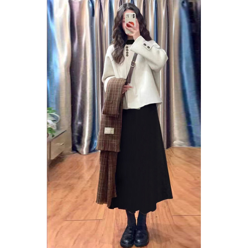 孕妇连衣裙套装秋冬2026新款杏色外套打底针织裙时髦洋气两件套女,淘宝优惠券,粉丝福利购,淘宝优惠卷