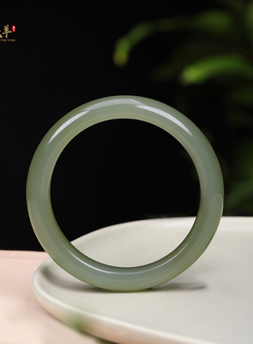 新疆和田玉晴水玉手镯正品晴水玉