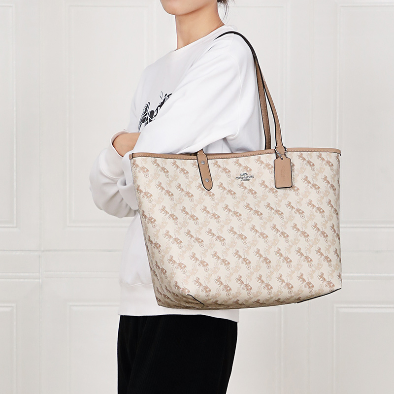  天猫国际自营时尚范女士包袋