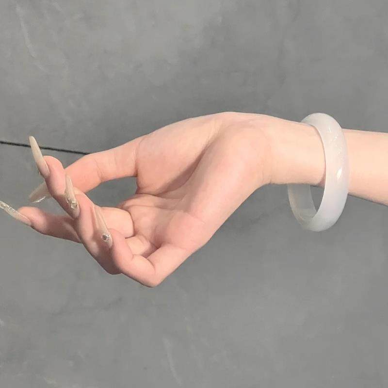 天然白月光玉髓手镯女款冰透百分百原色玛瑙玉镯送女友礼物送闺蜜