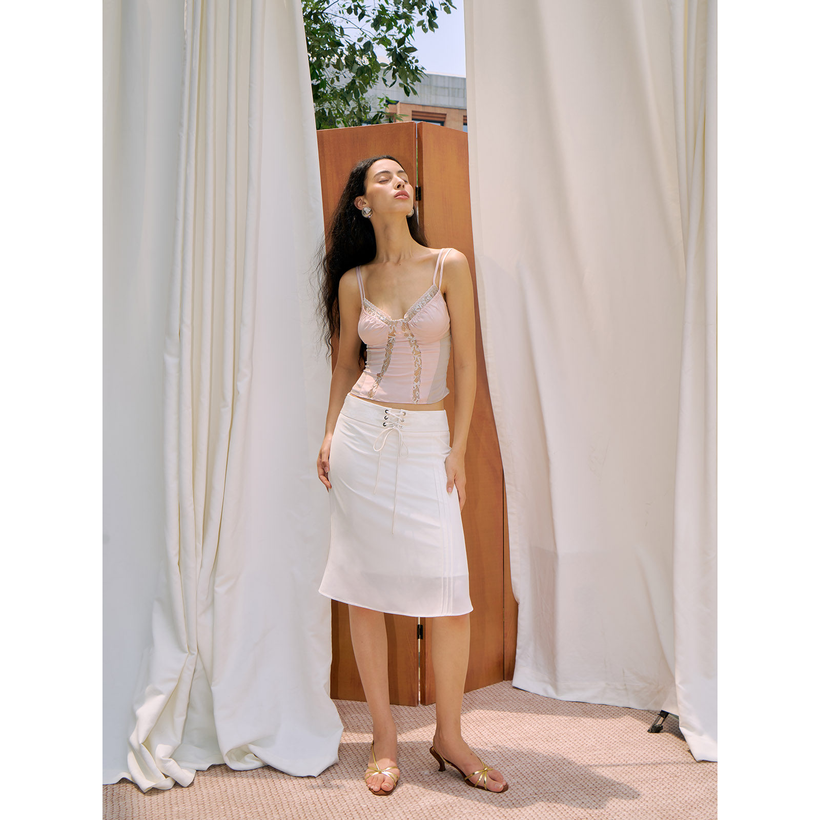 PynkiSwear香槟色/浅粉色缎面V领吊带女蕾丝拼接修身镂空背心上衣,淘宝优惠券,粉丝福利购,淘宝优惠卷