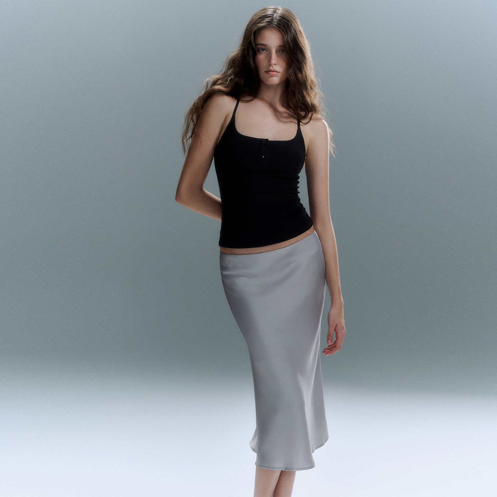 PynkiSwear 绿色/银色缎面花朵短款吊带上衣/A字版型半身裙套装夏,淘宝优惠券,粉丝福利购,淘宝优惠卷