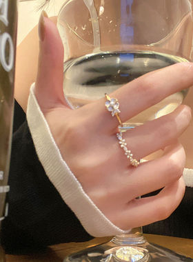 气质山茶花戒指女小众设计高级感2026年新款潮珍珠开口食指戒