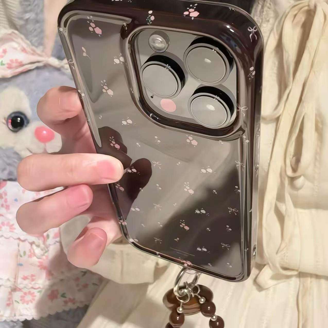 透棕满屏粉蝴蝶结碎花手绳适用iPhone17promax手机壳15新款17pro网红女款13创意全包防摔16pro超好看17保护套,淘宝优惠券,粉丝福利购,淘宝优惠卷