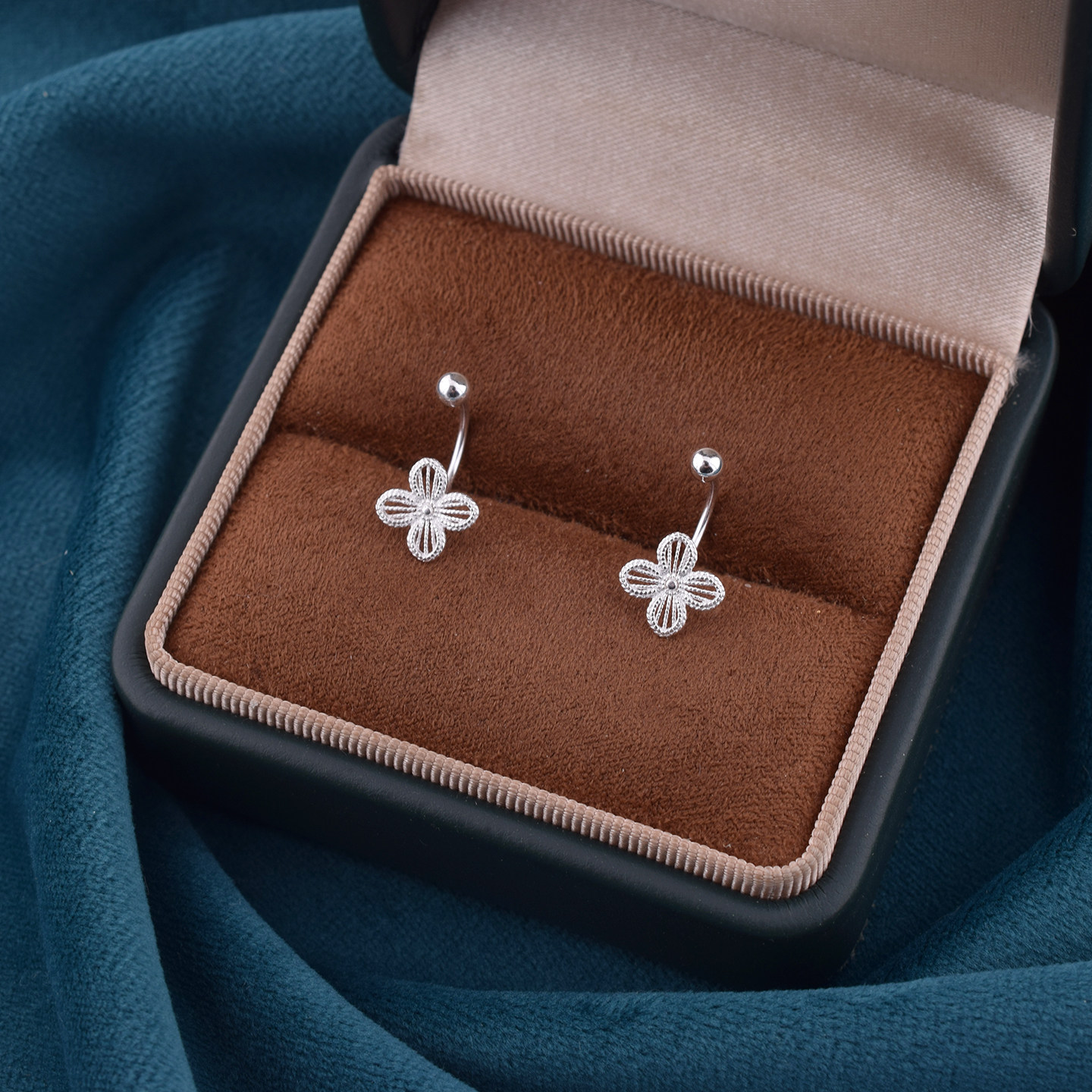 S999纯银耳环女2025新款爆款高级感四叶草后挂式耳钉小清新耳饰,淘宝优惠券,粉丝福利购,淘宝优惠卷