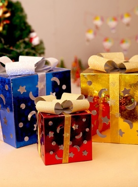 礼物包装盒商场摆件圣诞节日装饰雪花礼物盒派对家居节日场景布置