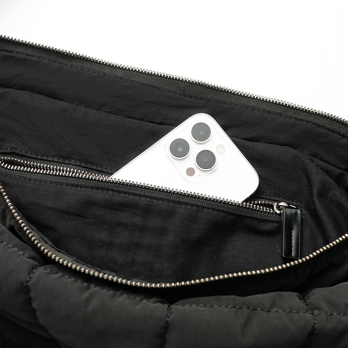 VERLABOITE菱形格大容量绗缝月牙拉链单肩可调斜挎包通勤男女同款