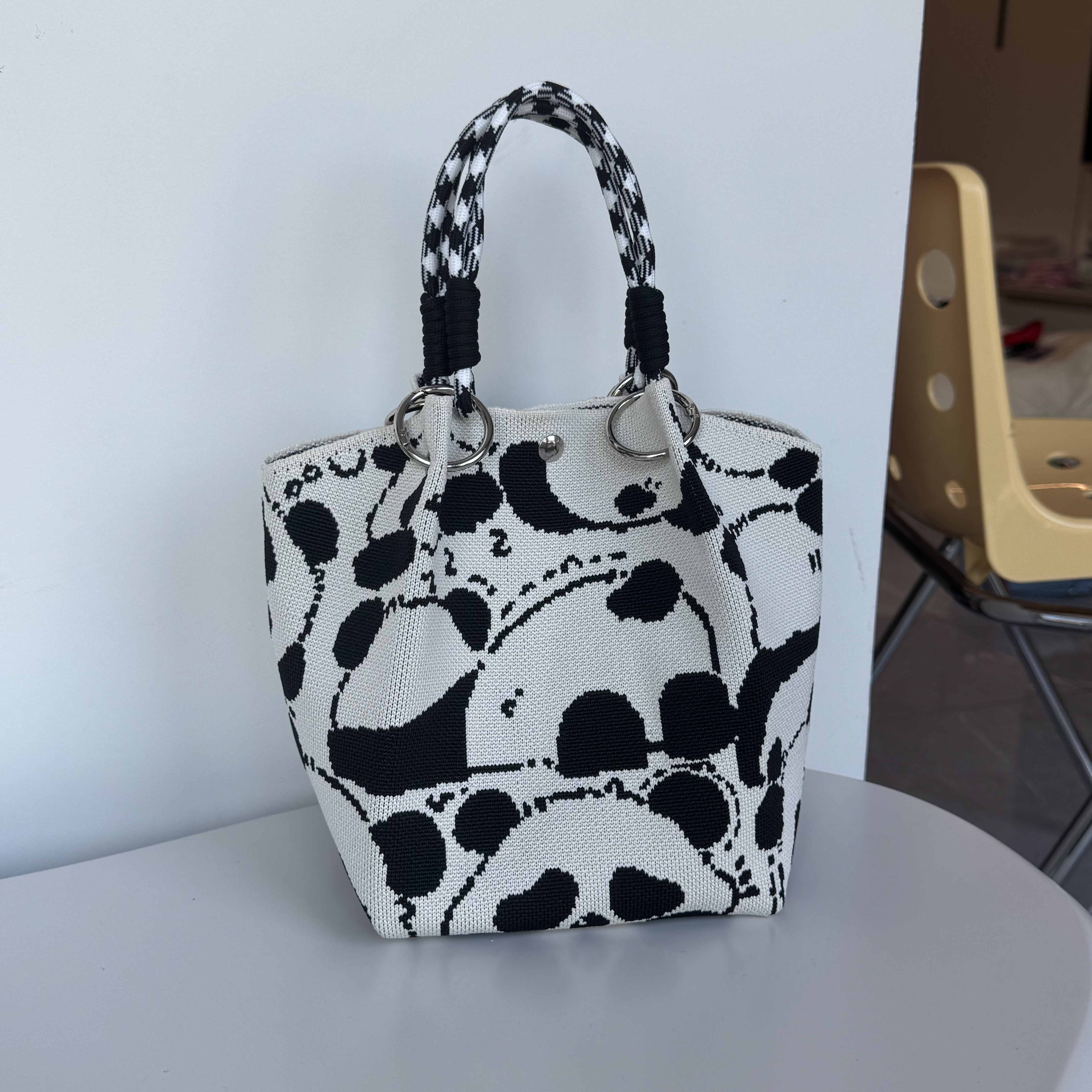 【日常】针织小方包海绵的包包福利专享 - 图1