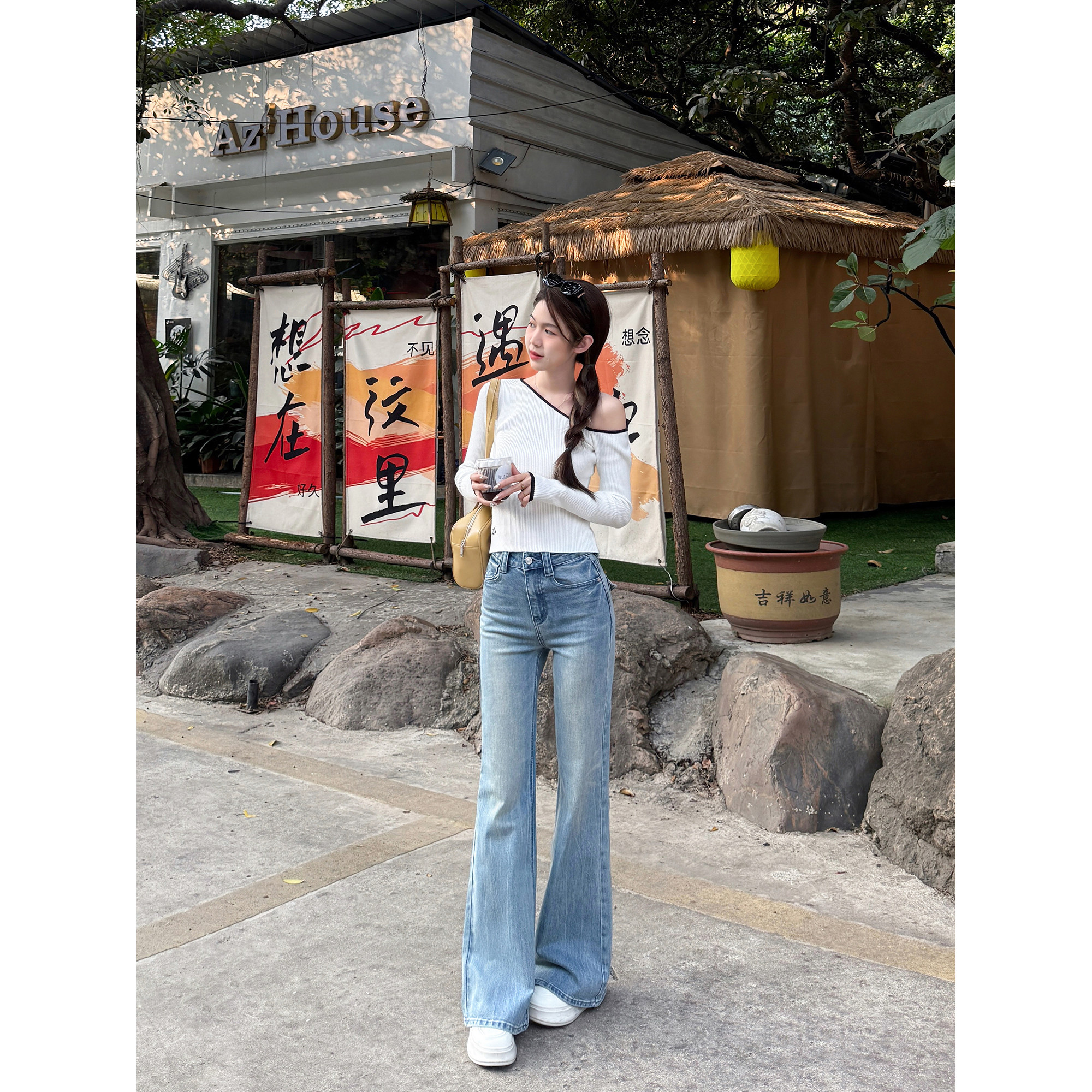 王家有鱼【春日恋歌】2026早春爆款复古浅蓝百搭显瘦微喇牛仔裤女,淘宝优惠券,粉丝福利购,淘宝优惠卷