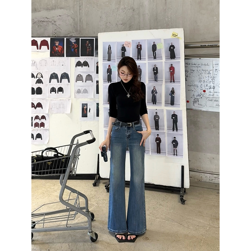 王家有鱼早秋复古蓝不贴腿微喇裤中高腰牛仔裤2025新款辣妹女长裤