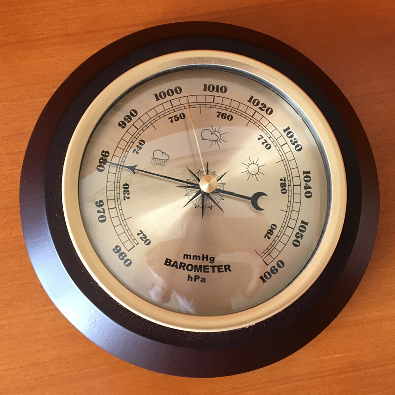 气压计，温度湿度，时间钟表3件4个功能一套高端档挂饰品工艺礼精