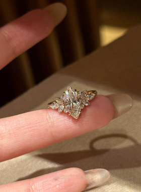 爆闪仿马眼钻戒指女款2026新款