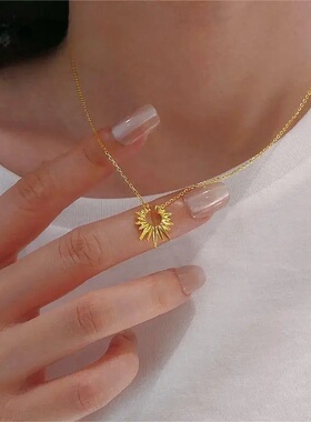 钛钢金色太阳花女锁骨链百搭