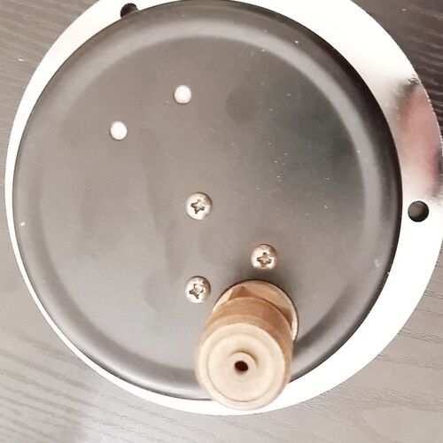 厂销轴向带边压力表Y100ZT 水压气压可按要求订做非标螺纹 - 图0