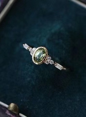925镀银绿野仙踪橄榄石镶钻戒指