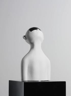 现代创意抽象艺术人物模型摆件客厅桌面摆设简约样板间软装装饰品