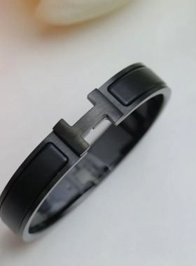 磨砂面黑武士手镯手环