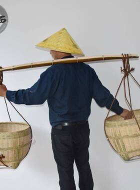 扁担挑水用 家用挑货工具 毛竹担子 带绳和铁挂钩子 老竹楠木结i.