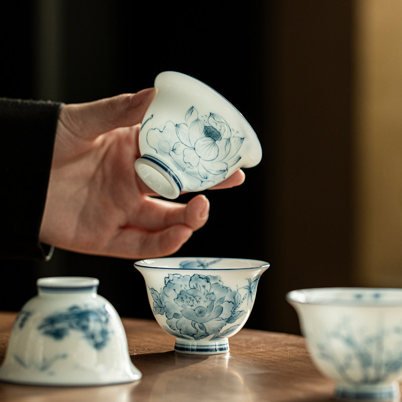 冰种玉瓷重工手绘青花品茗杯釉下彩高档薄胎茶杯功夫茶具送礼茶盏,淘宝优惠券,粉丝福利购,淘宝优惠卷