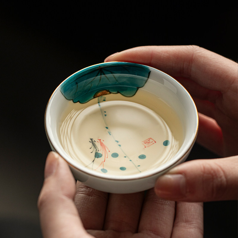 色釉手绘描金普洱杯功夫茶具釉下彩荷花品茗杯陶瓷家用茶室小茶杯,淘宝优惠券,粉丝福利购,淘宝优惠卷