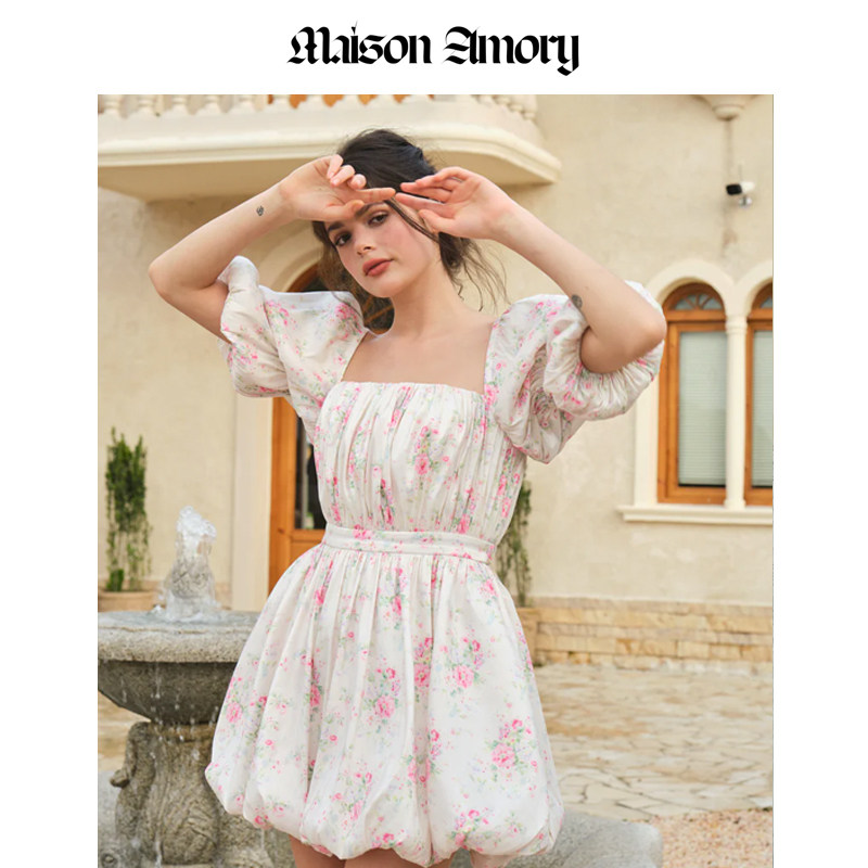 【经典系列】Maison Amory古典白底印花宫廷袖花苞迷你连衣裙 - 图0