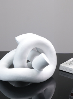 简约现代黑白树脂创意缠绕摆件